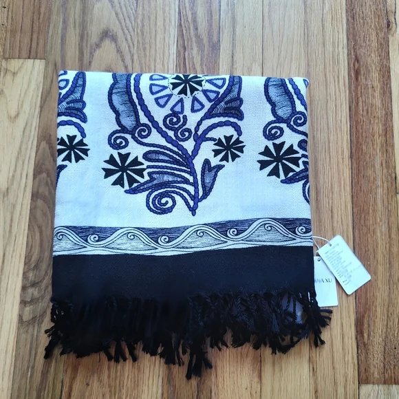 Dana Xu WOOL Oversized Scarf Blanket Pashmina Blue Cream Black Wrap Large